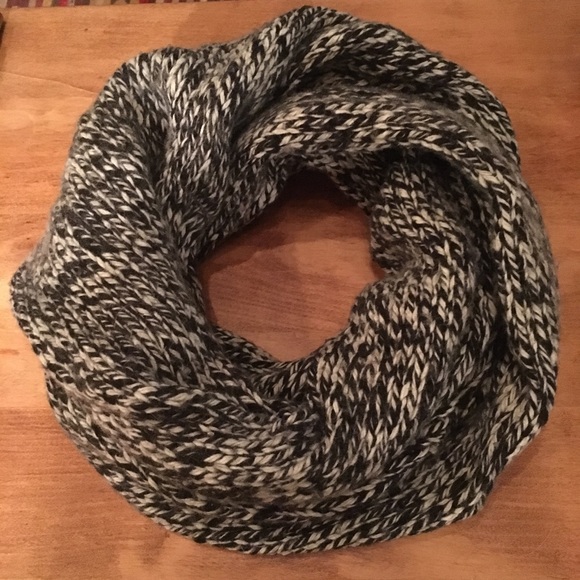 J. Crew chunky wool tube scarf infinity scarf black and white - Picture 1 of 2